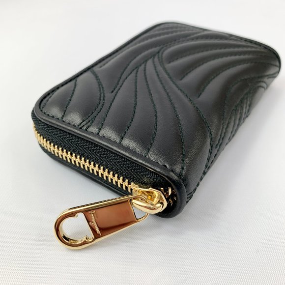 Salvatore Ferragamo Leather Change Purse in Nero NEW IN BOX - Picture 4 of 10